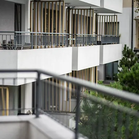 Zachodnia 公寓 尤斯托尼莫斯基