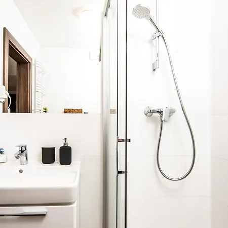 公寓 Zachodnia 尤斯托尼莫斯基